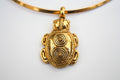 Collier Jone